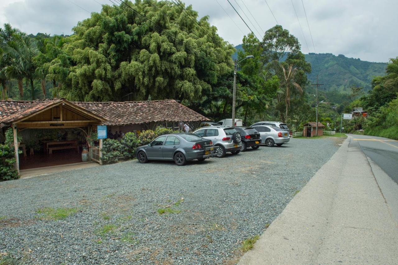 Hacienda Charrascal Coffe Farm Apartment Manizales Exterior photo